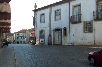 1. Rua General Póvoas, Nº 3 (Antigo Solar dos Póvoas, Século XVIII - Guarda - Actualmente encontra-se em obras de reconstrução